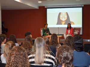 Sesión con Marieta Quesada en el Colegio Mayor Arosa