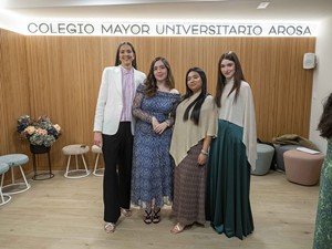 Acto de clausura en el Colegio Mayor Arosa
